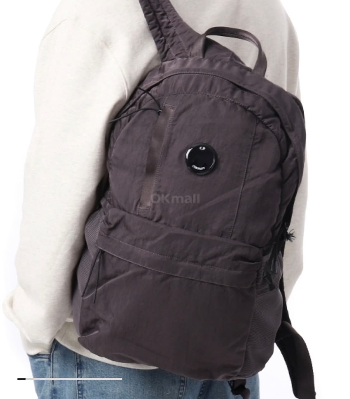 CP컴퍼니 나일론 B 렌즈백팩 상품이미지1