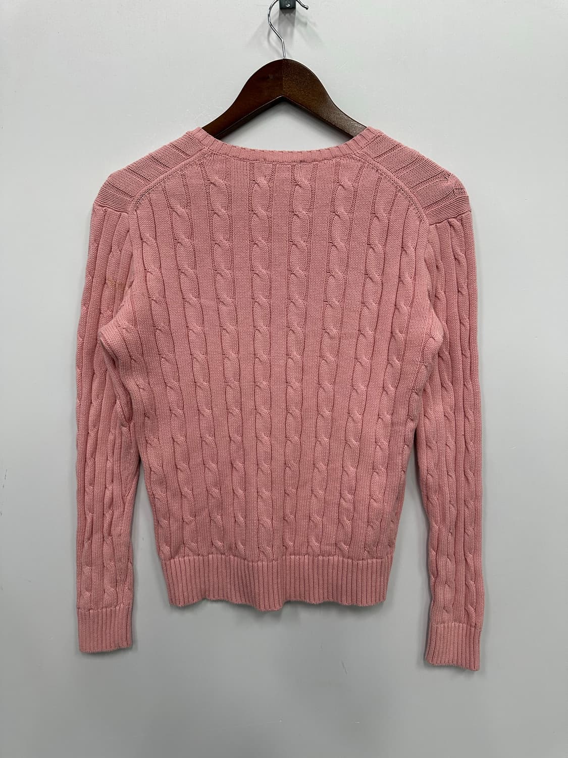 폴로 핑크 브이넥 꽈배기 니트  상품이미지5