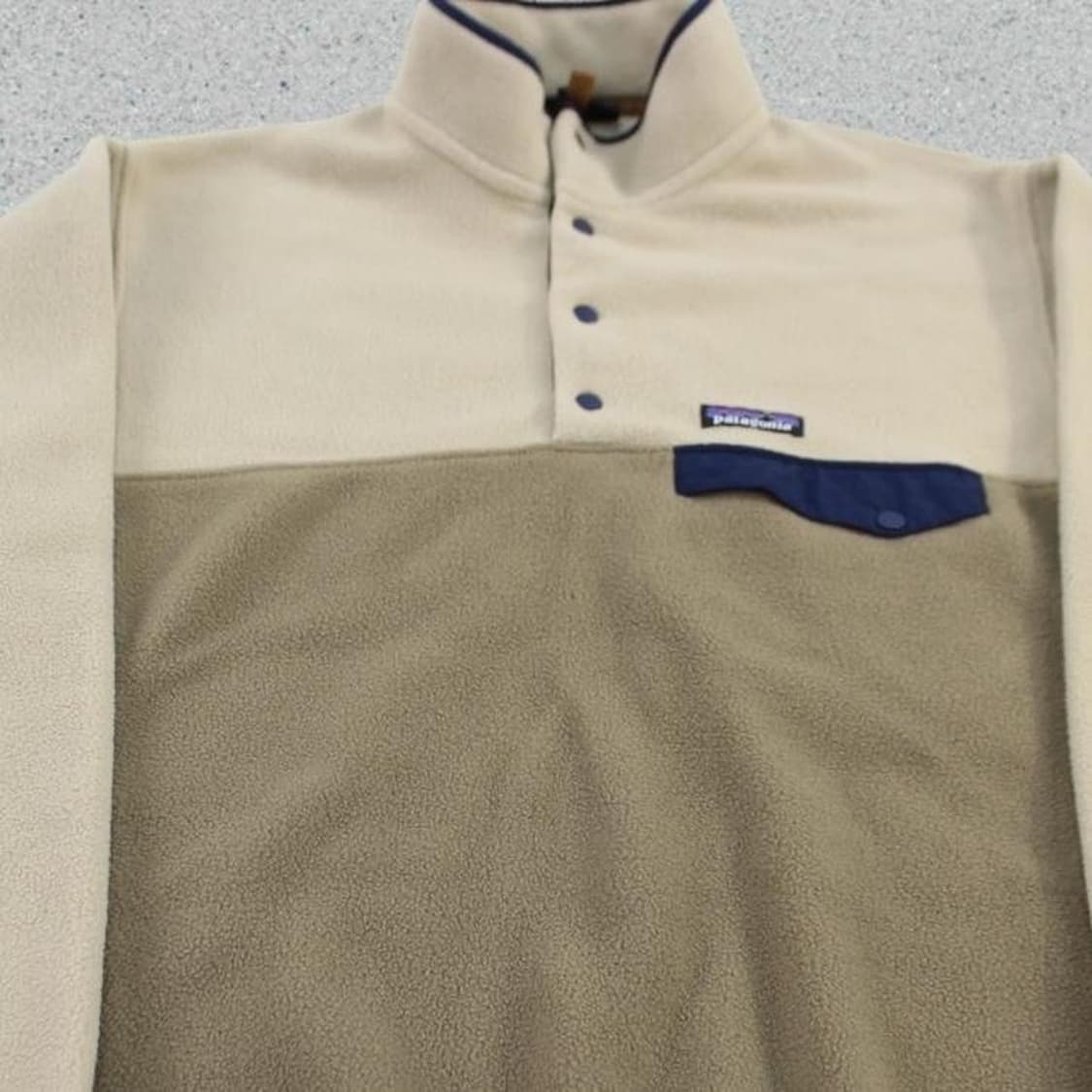 15FW 파타고니아 클래식 신칠라 스냅-티 플리스 풀오버 베이지/카키 상품이미지2