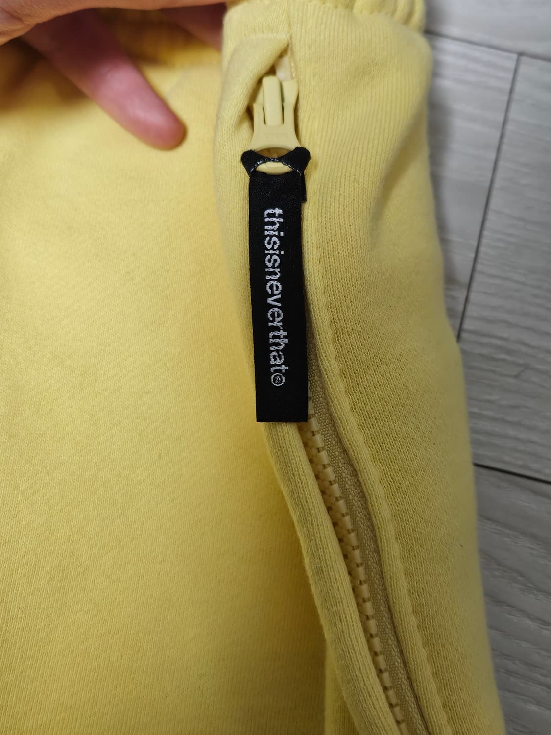 디스이즈네버댓 노란색 스웻팬츠 M 상품이미지4