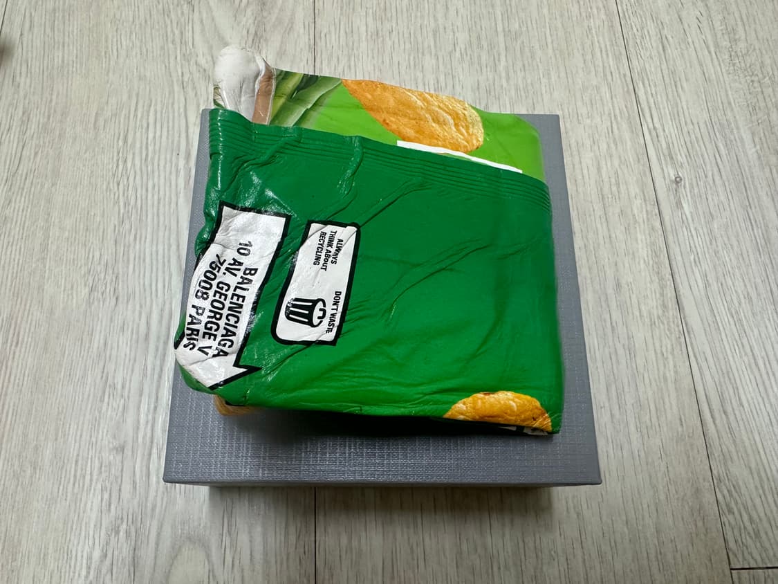 발렌시아가 칩스 반지갑 판매합니다.  상품이미지2