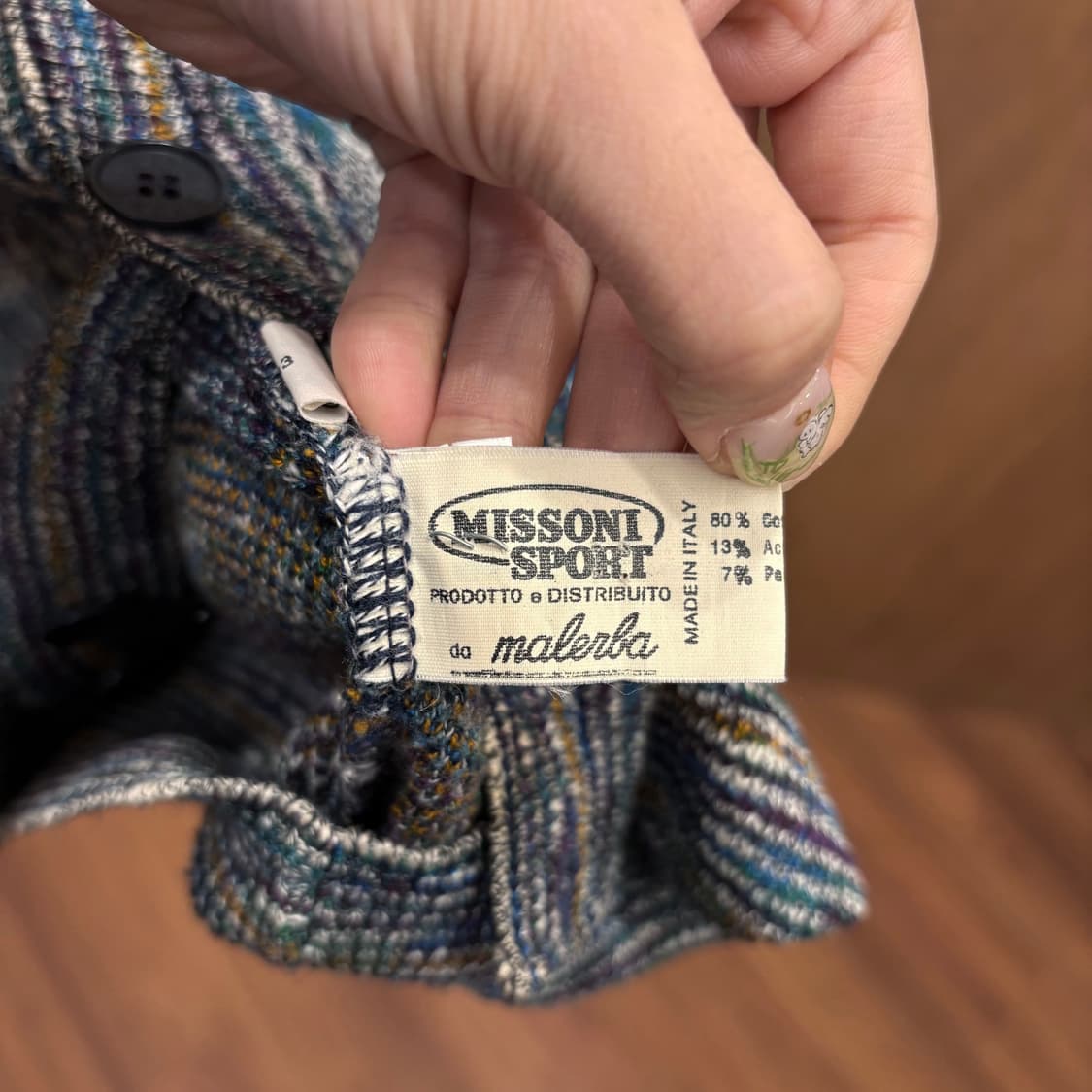 미쏘니 스포츠 브이넥 긴팔 니트 가디건 자카드 패턴 디테일 루즈핏 차콜 상품이미지7