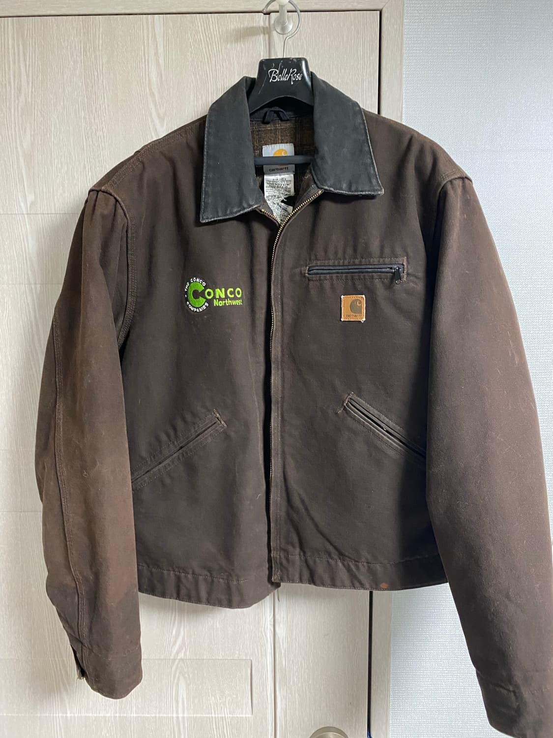 칼하트 j97 다크브라운 L 팝니다 상품이미지1