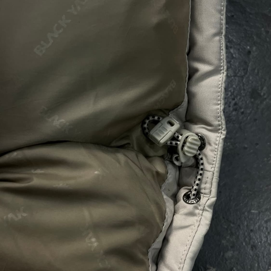 100 블랙야크 패딩  상품이미지5