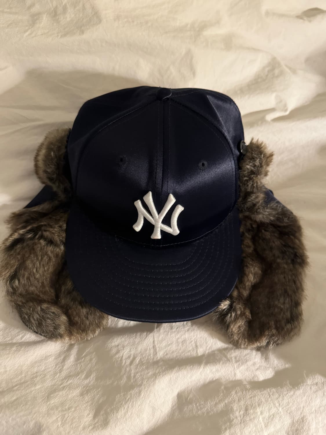 뉴에라 mlb 59fifty 털 도그이어 퍼 트루퍼 캡 네이비 공용 상품이미지1