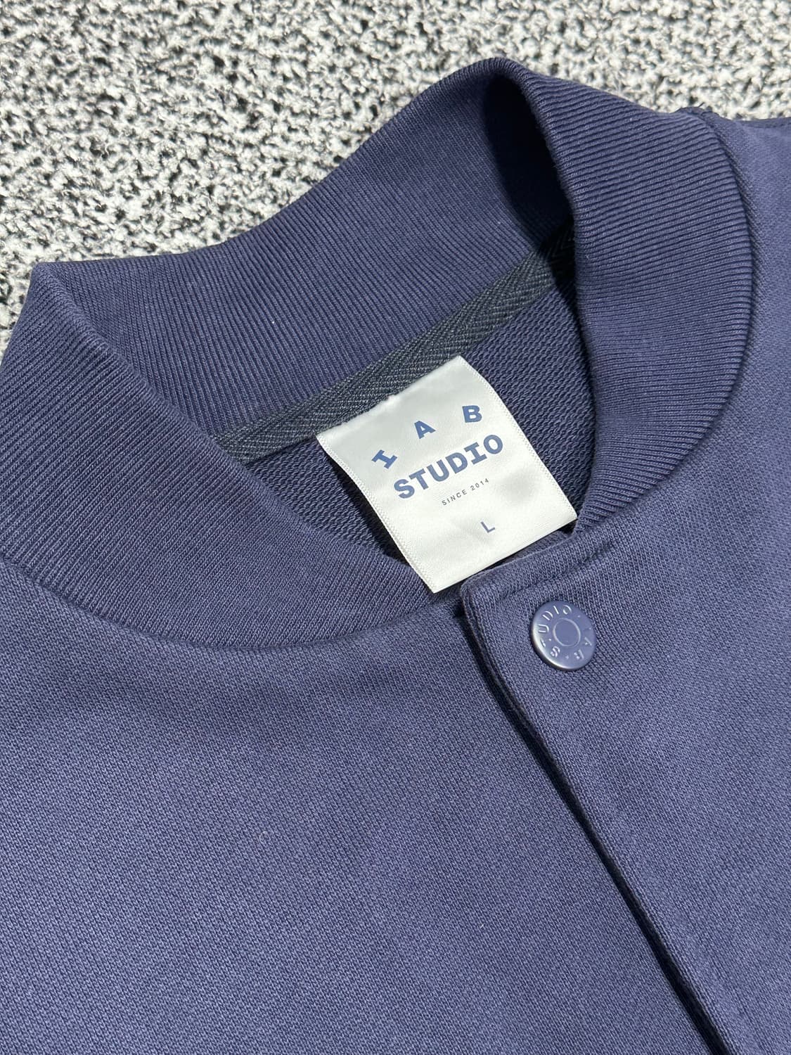 아이앱스튜디오 빅로고 버튼 자켓 상품이미지4