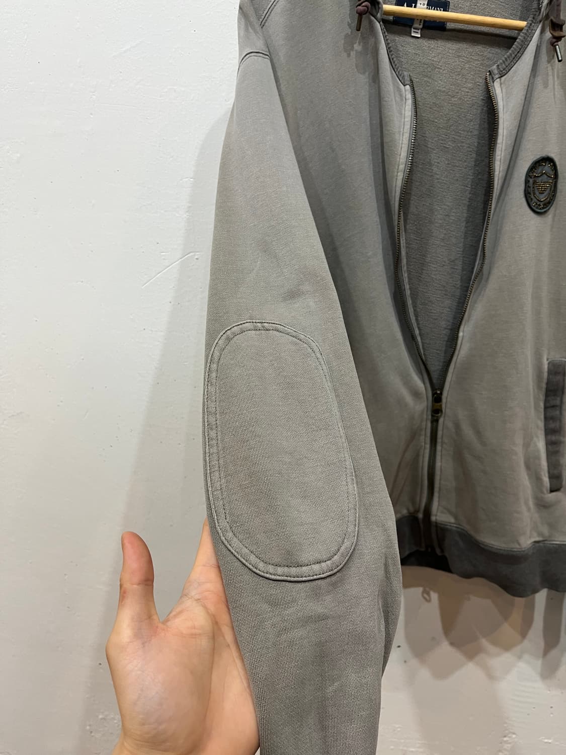 ARMANI 아르마니 워시드 엘보패치 후드집업  상품이미지3
