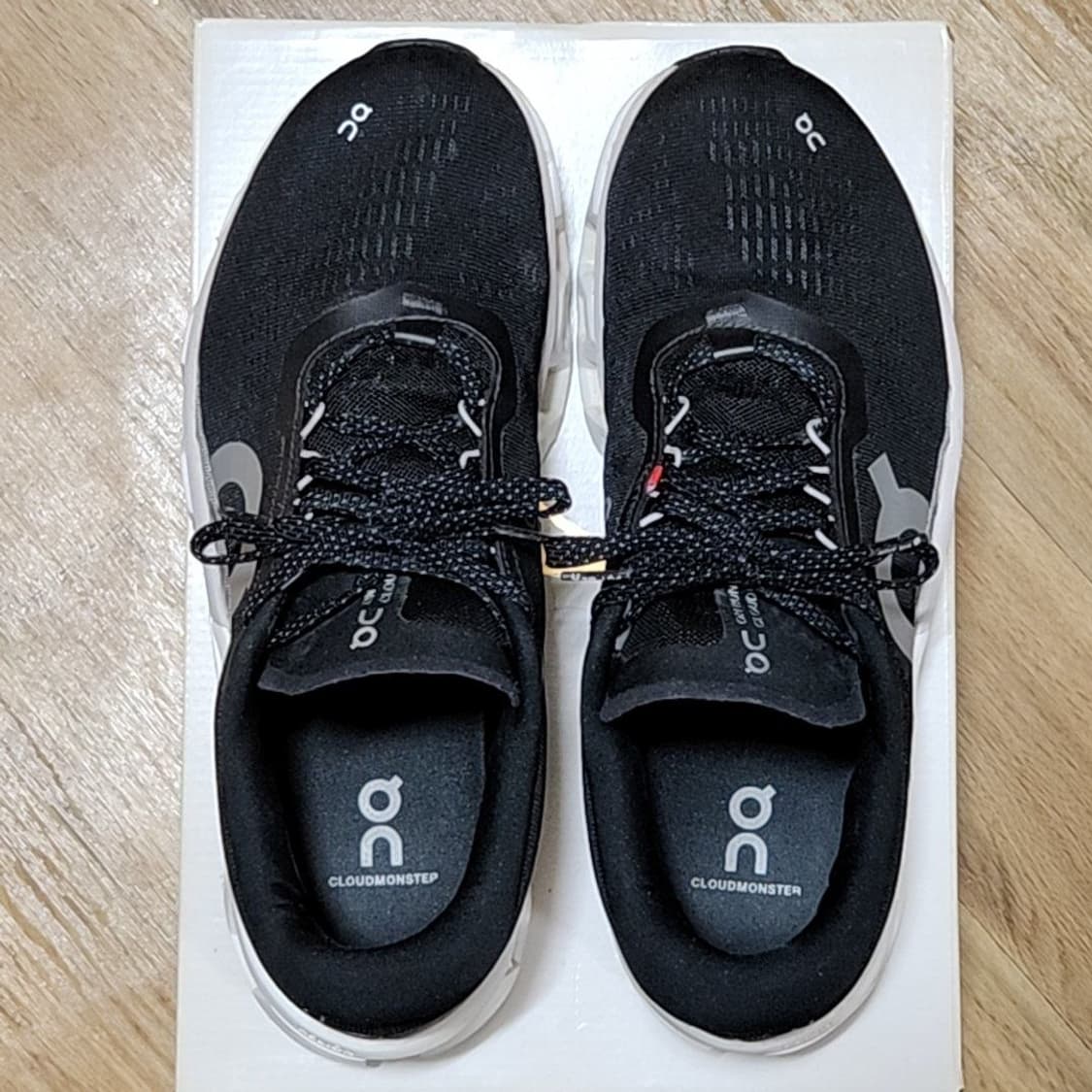 온러닝 275 클라우드 몬스터2 블랙 프로스트 상품이미지4