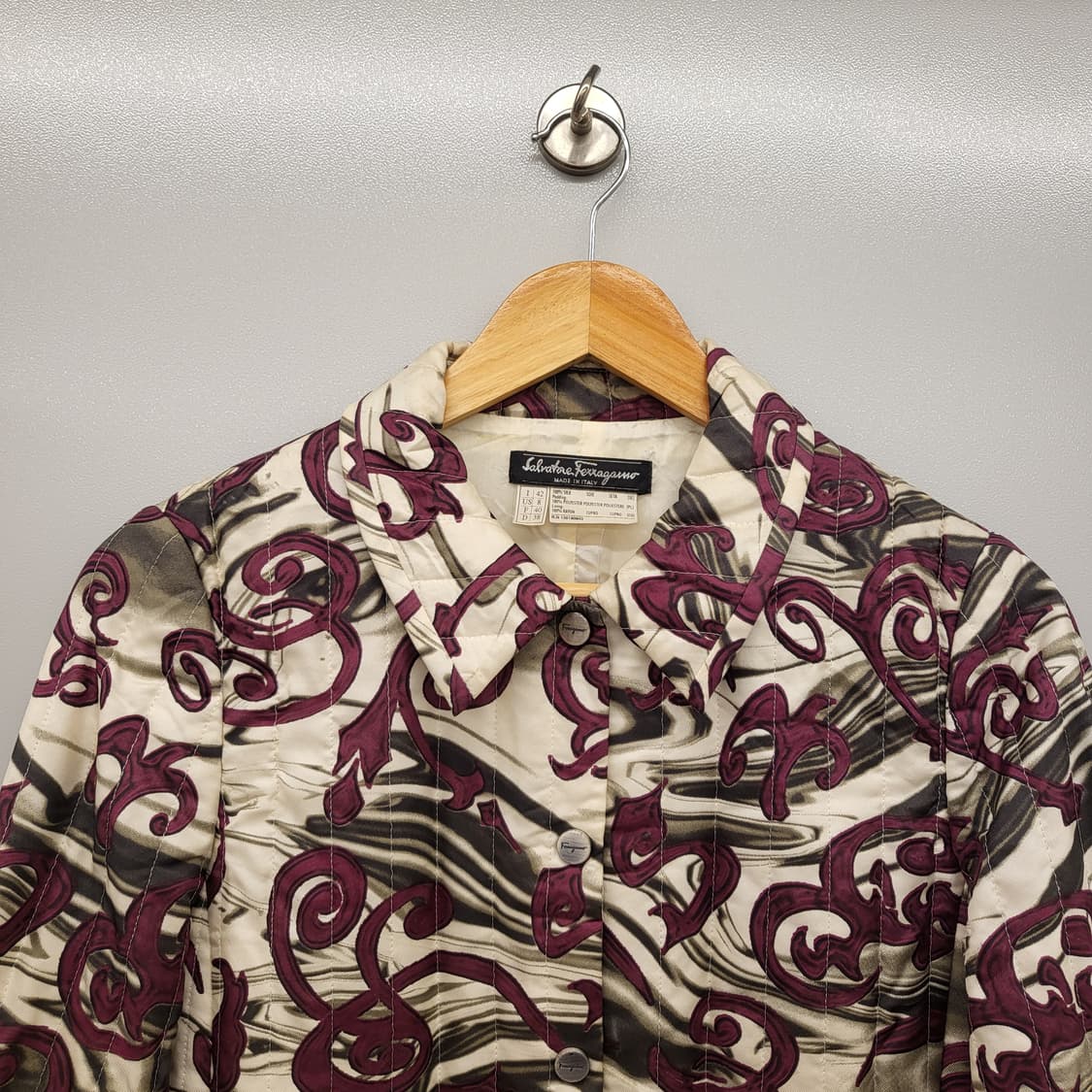 페라가모 패턴 퀄팅 자켓 상품이미지2