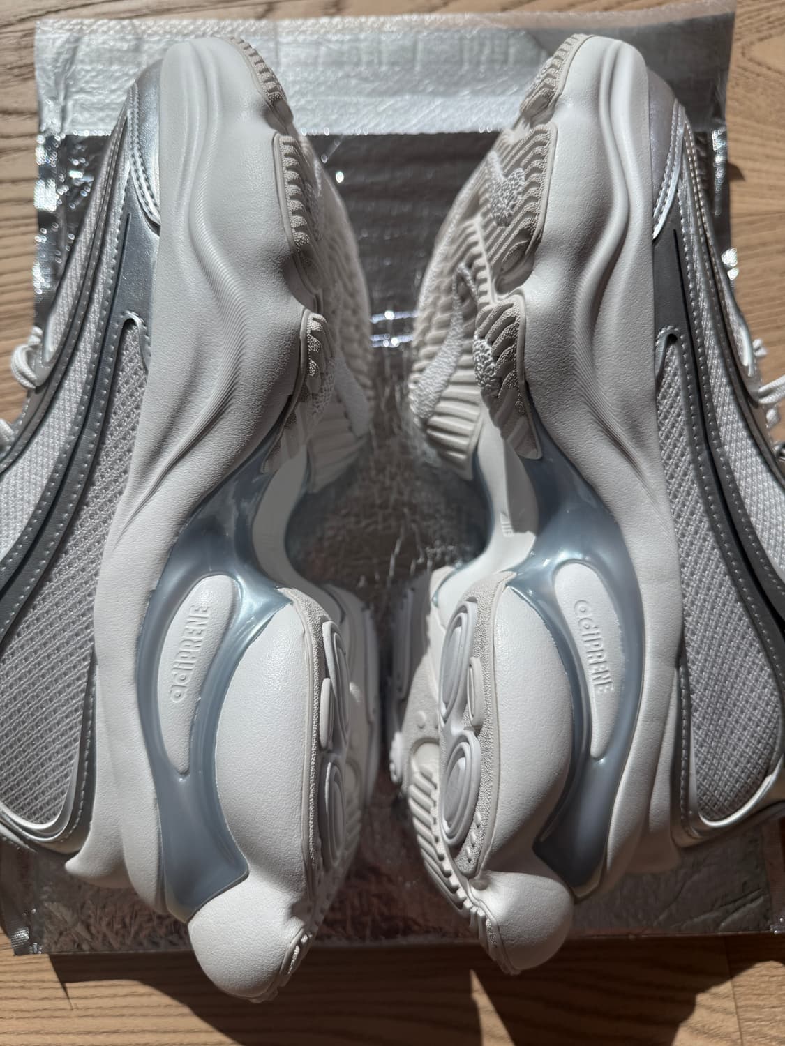 (새상품) 아디다스 오즈베누즈 실버 W235 상품이미지5