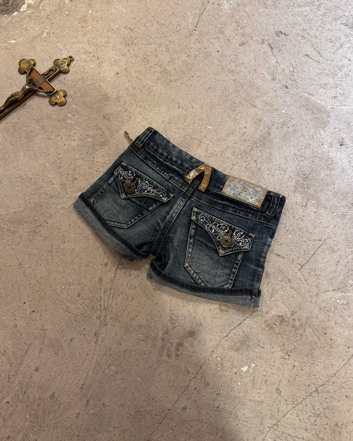 SKY BOMBER 큐빅 데님 숏츠 상품이미지1