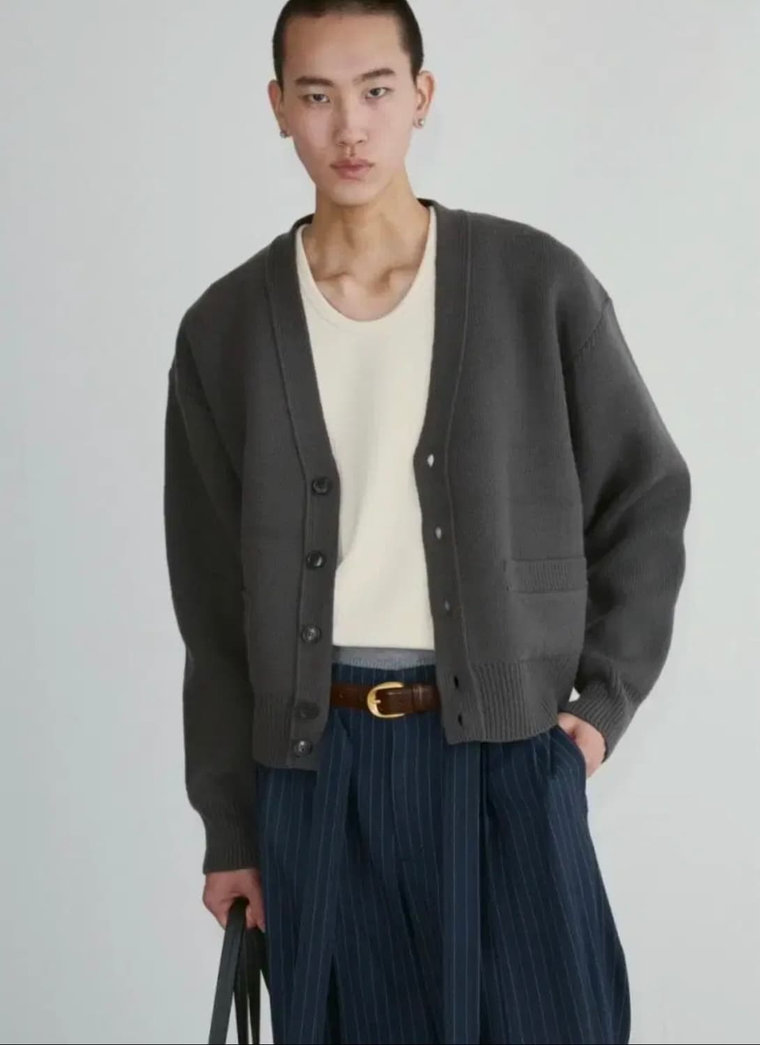 렉토 24FW 러스 컴팩트 니트 가디건 차콜 상품이미지1