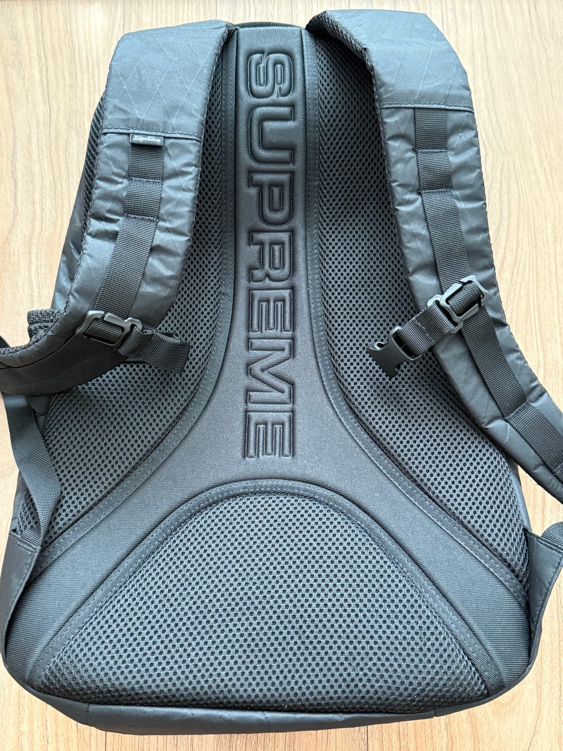 23fw 슈프림 백팩 상품이미지2