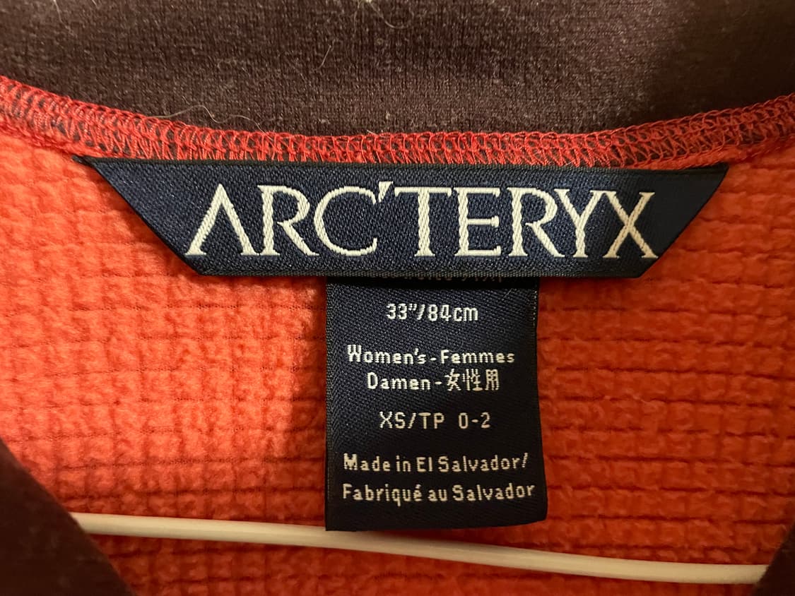 아크테릭스 반집업 여성xs 상품이미지3