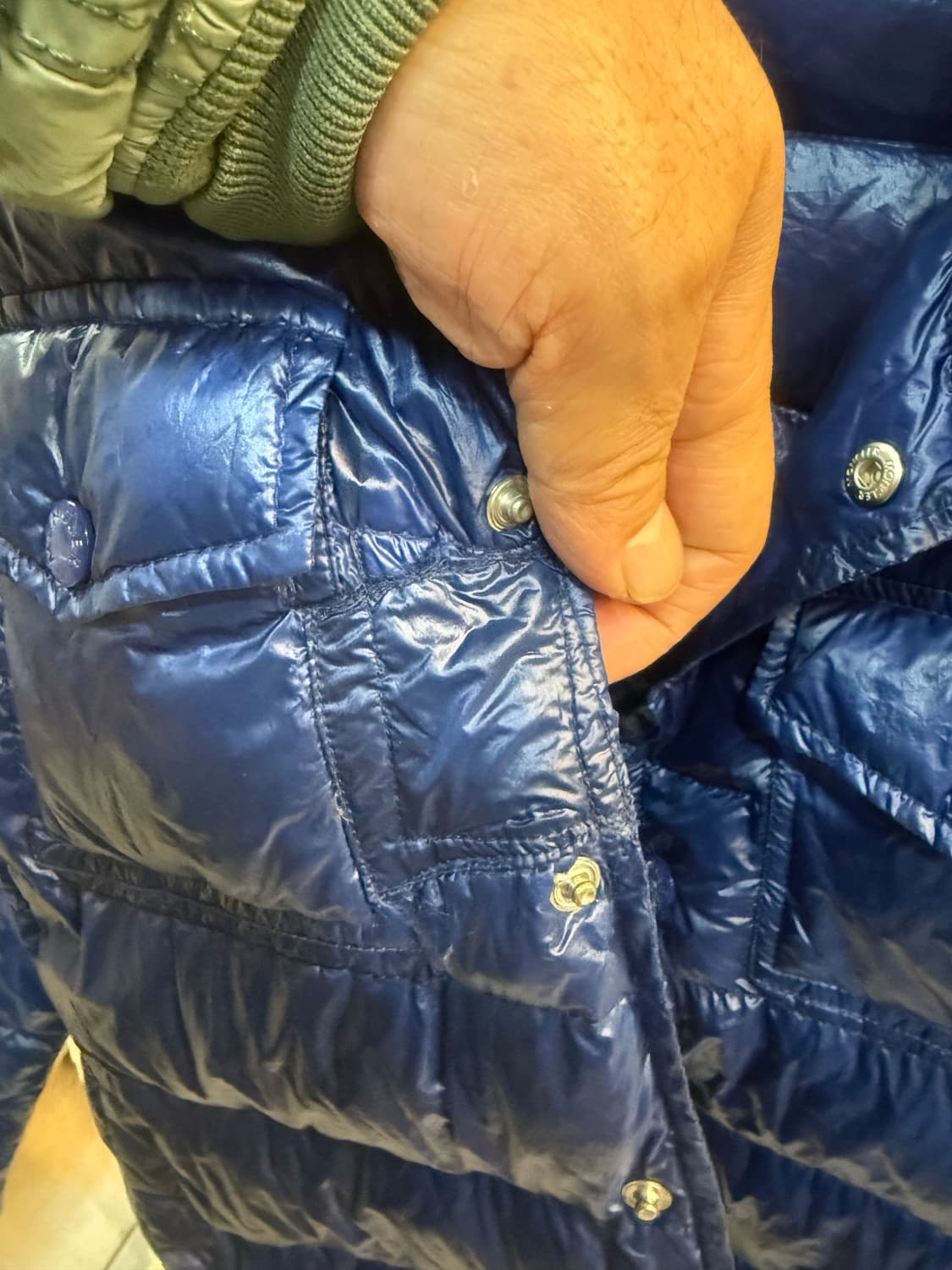 0/44 정품 몽클레어 경량패딩 팝니다 상품이미지7