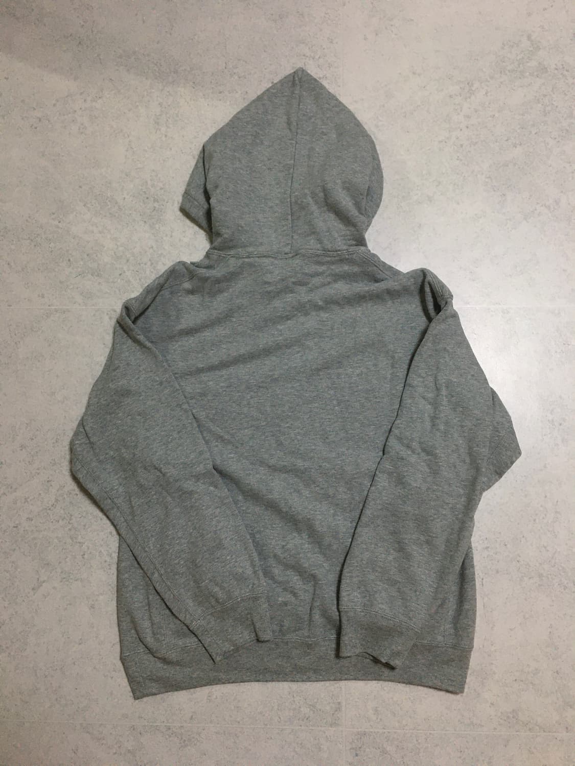 유니클로 스폰지밥 후드티 m사이즈 상품이미지3