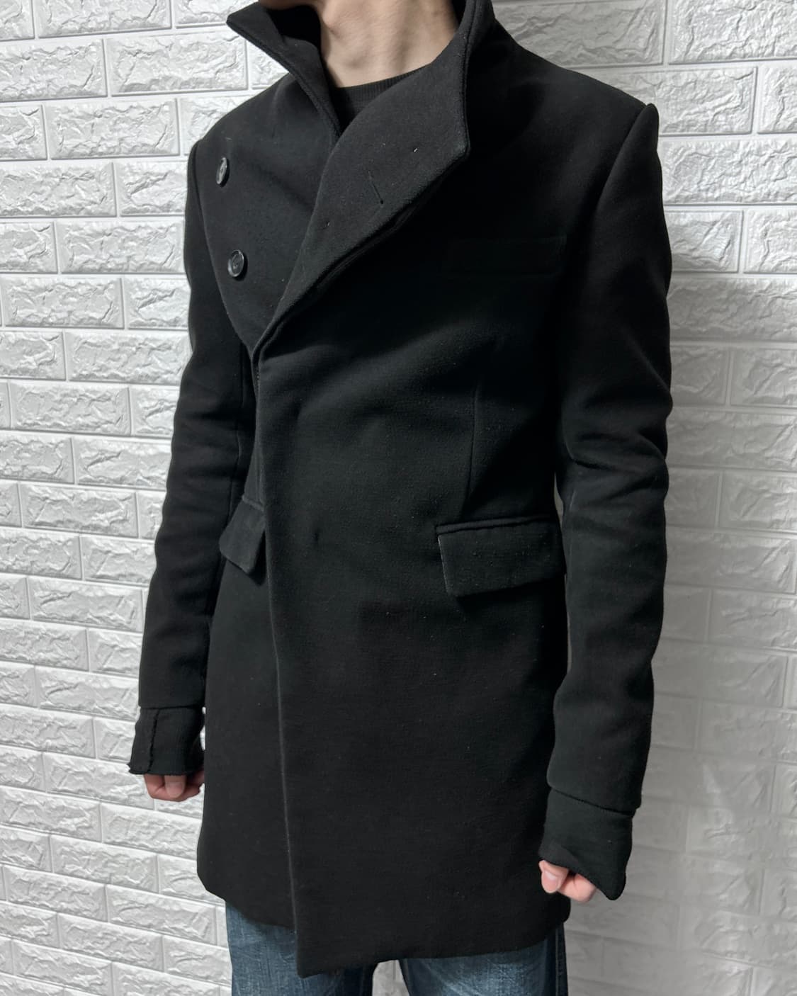 울 비대칭 버튼 하이넥 코트 상품이미지3