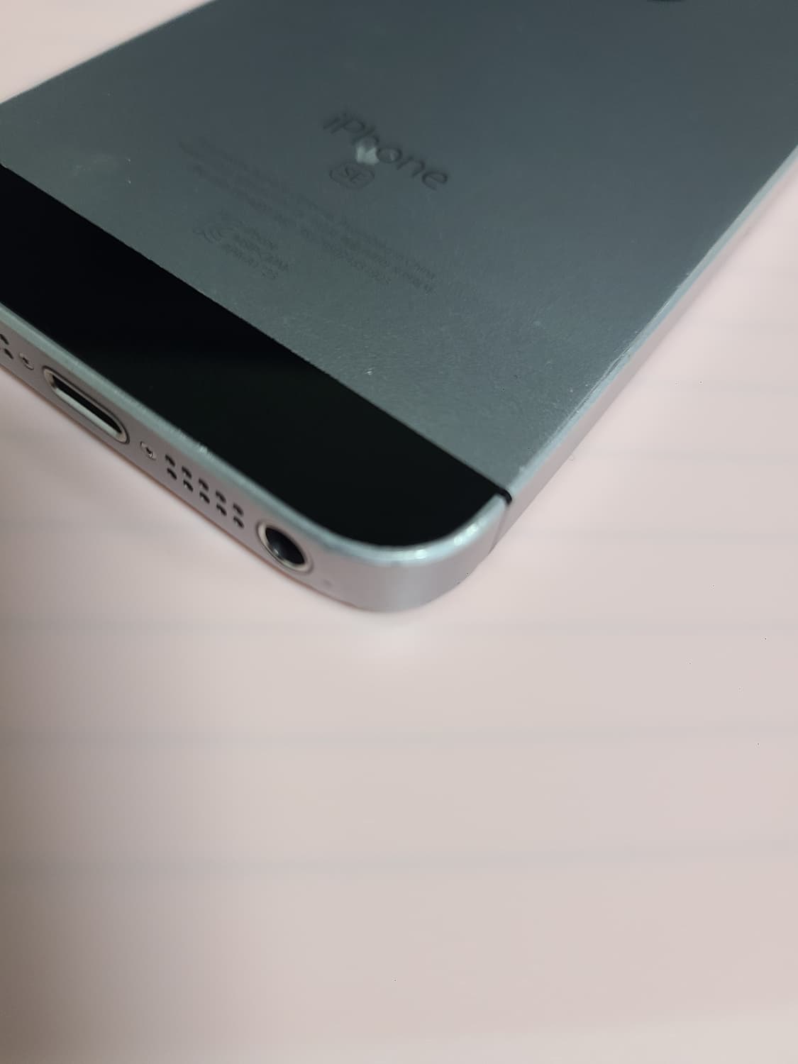 아이폰se 스그 64g 한국판 순정 상품이미지9