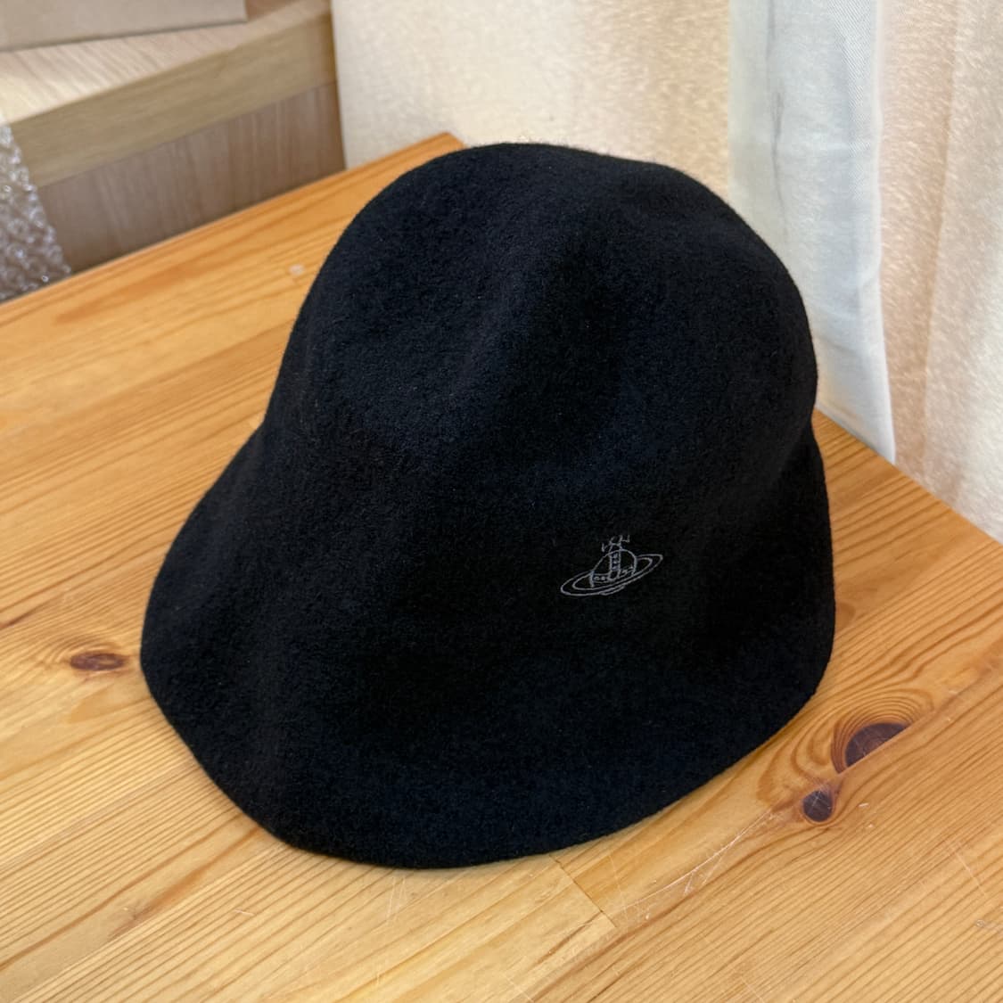 비비안웨스트우드 울 여성 버킷햇 일본산 모자 상품이미지5