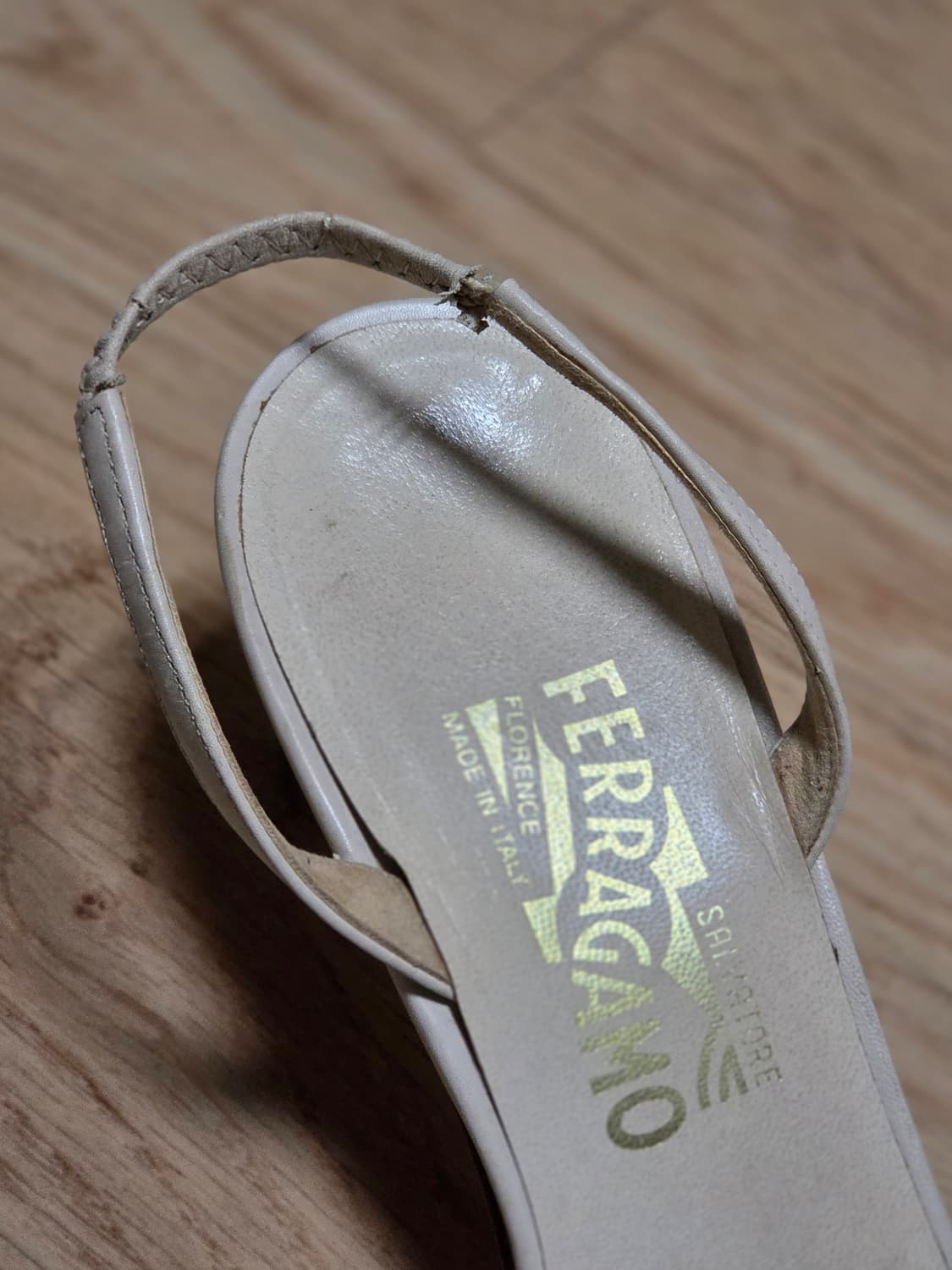 페레가모 베이지 샌들 235 상품이미지3