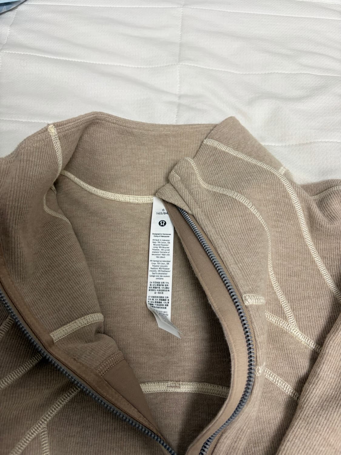 룰루레몬 디파인 오버사이즈드 재킷 브러시드 리브드 6 새상품 판매합니다 상품이미지3