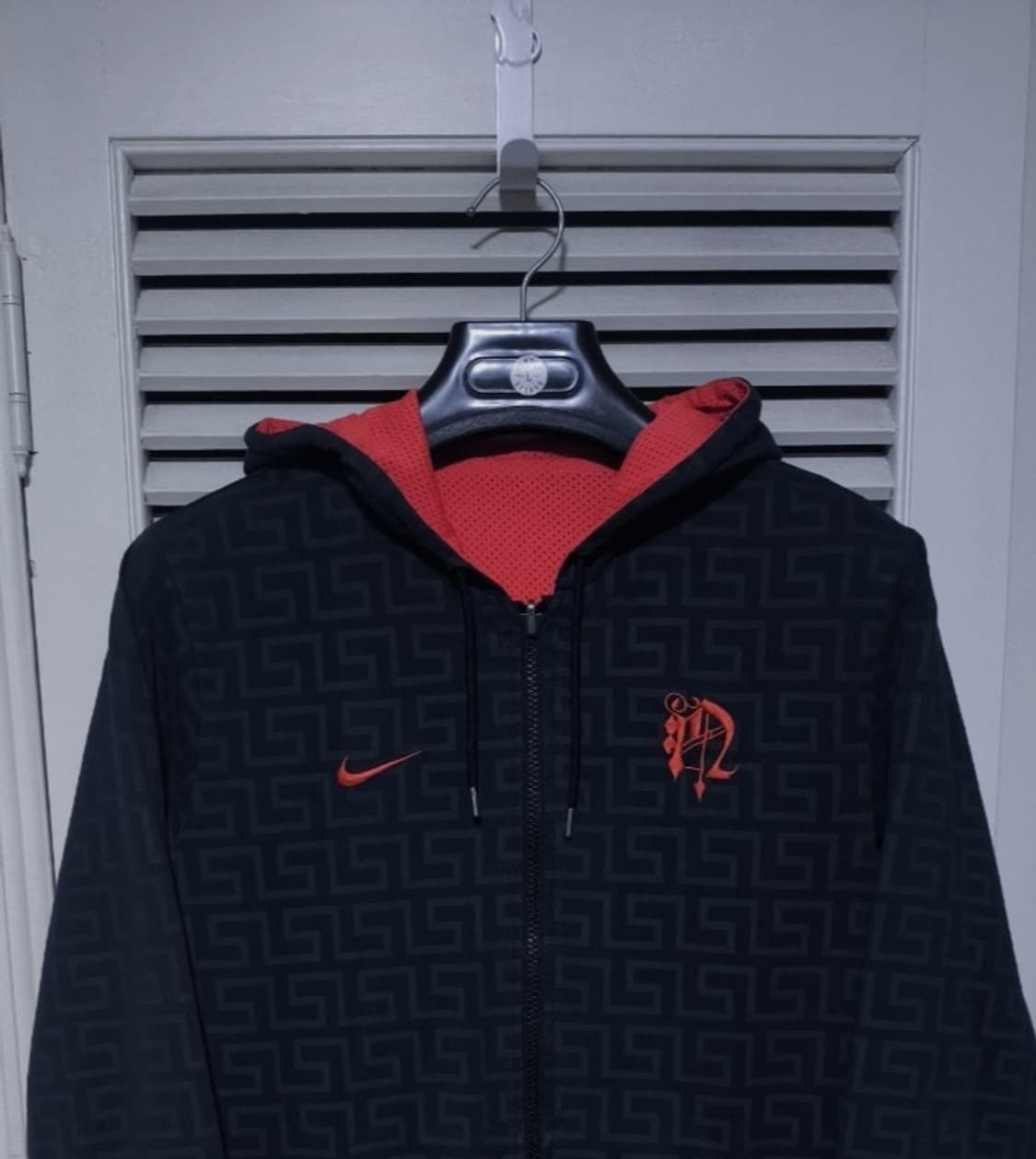 m 나이키 x RICH YUNG 리버시블 후드집업 상품이미지1