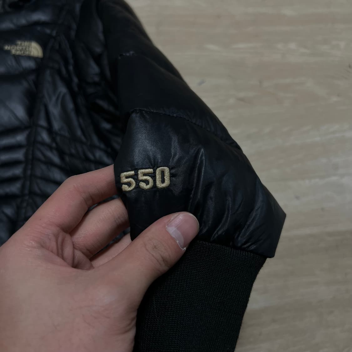 노스페이스 키즈 다운 550 하프돔 후드 패딩 점퍼 [블랙] 10-12세 상품이미지5