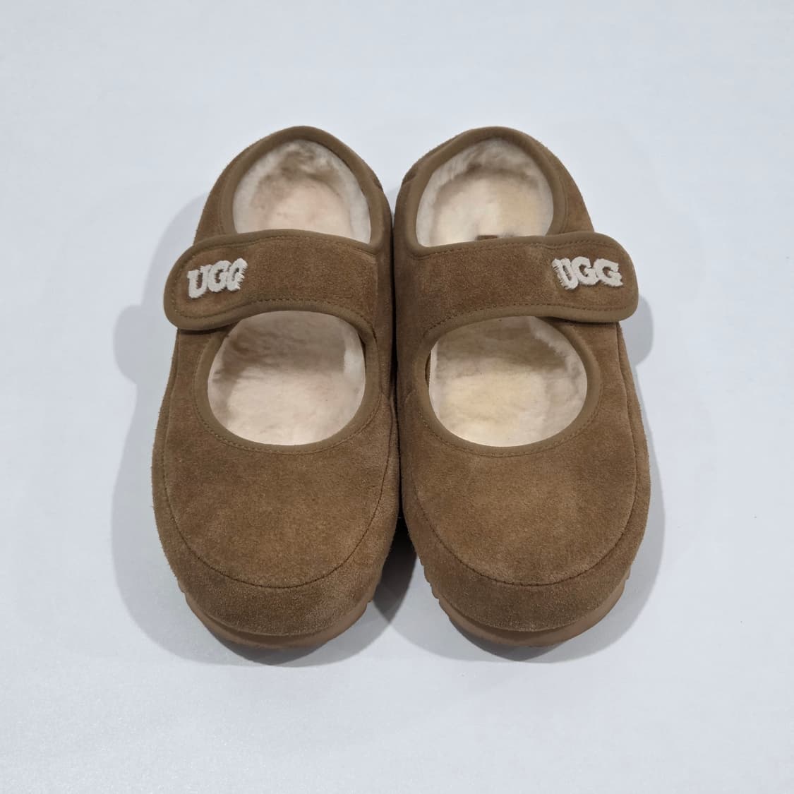 어그 메리제인 체스트넛 230 상품이미지1