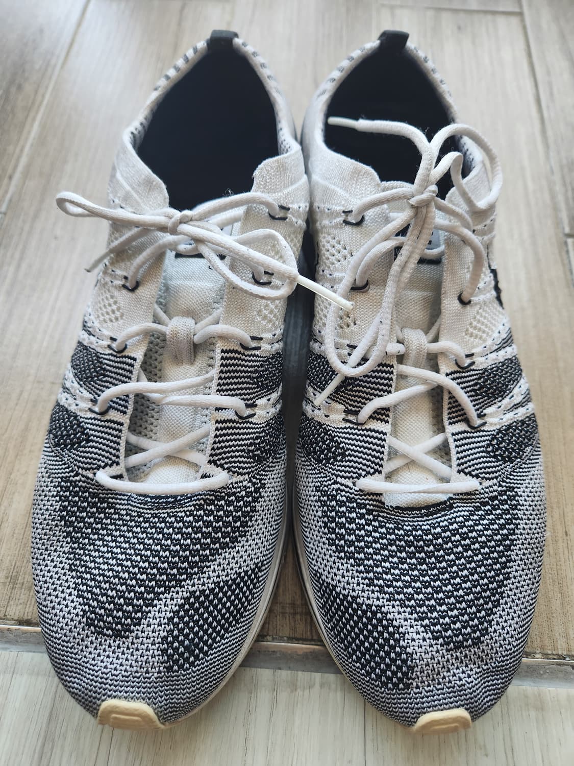 나이키 플라이니트 트레이너 화이트 블랙 2017 (290) 상품이미지2