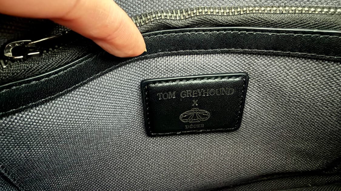 톰그레이하운드 덱케 블랙 악어 가죽 실버 패턴 더블 파우치 크로스백 가방 상품이미지8