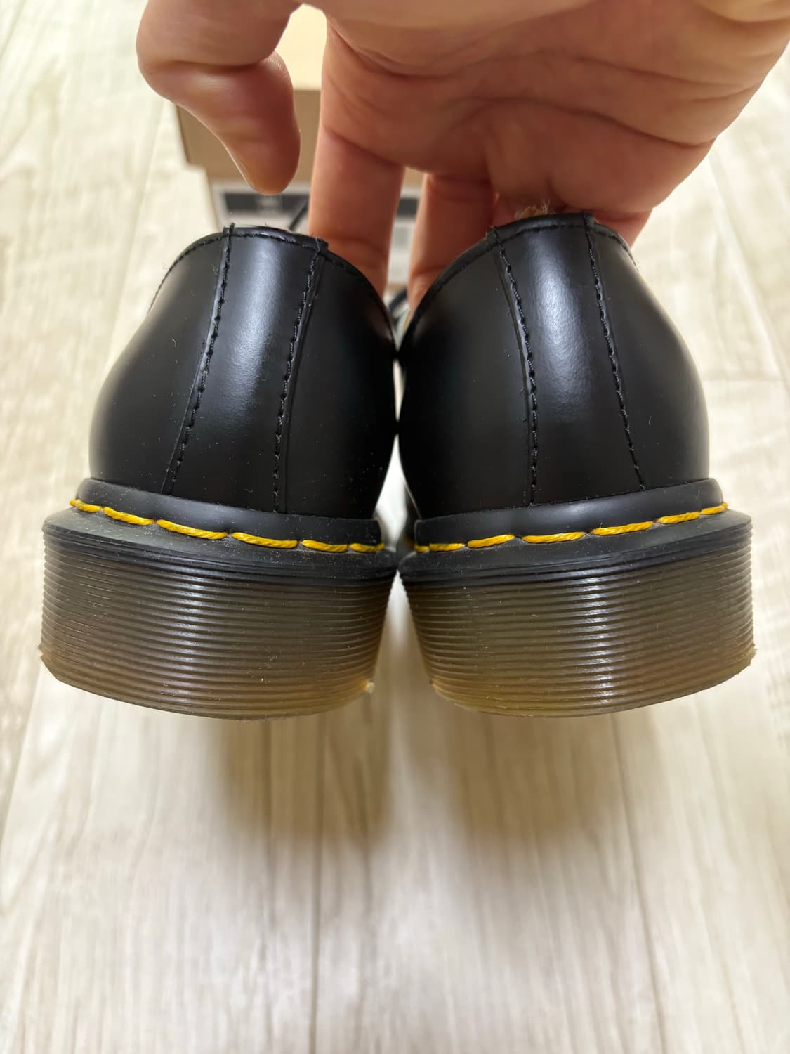 닥터마틴 1461 3홀 스무스 230 상품이미지5