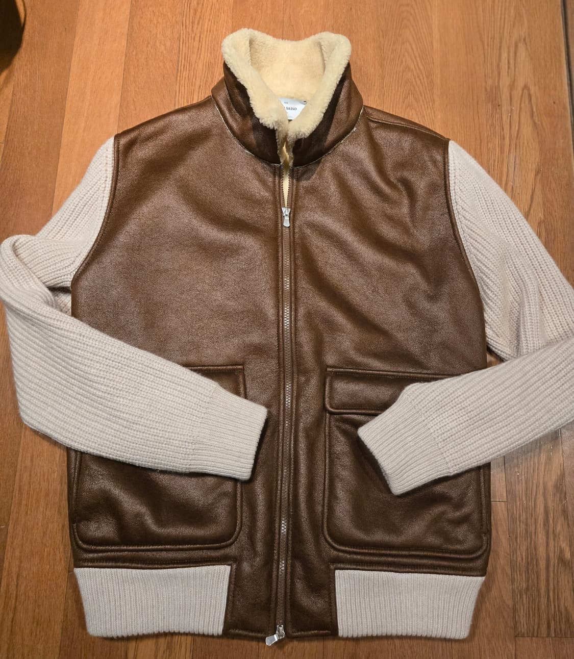 그란싸소 니트 슬리브 가죽 하이브리드 자켓 니트패딩 상품이미지2