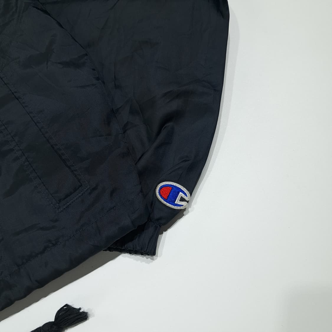 CK065 FREE 챔피온 빅로고 스트링 블랙 크롭 바람막이 코치 자켓 상품이미지3