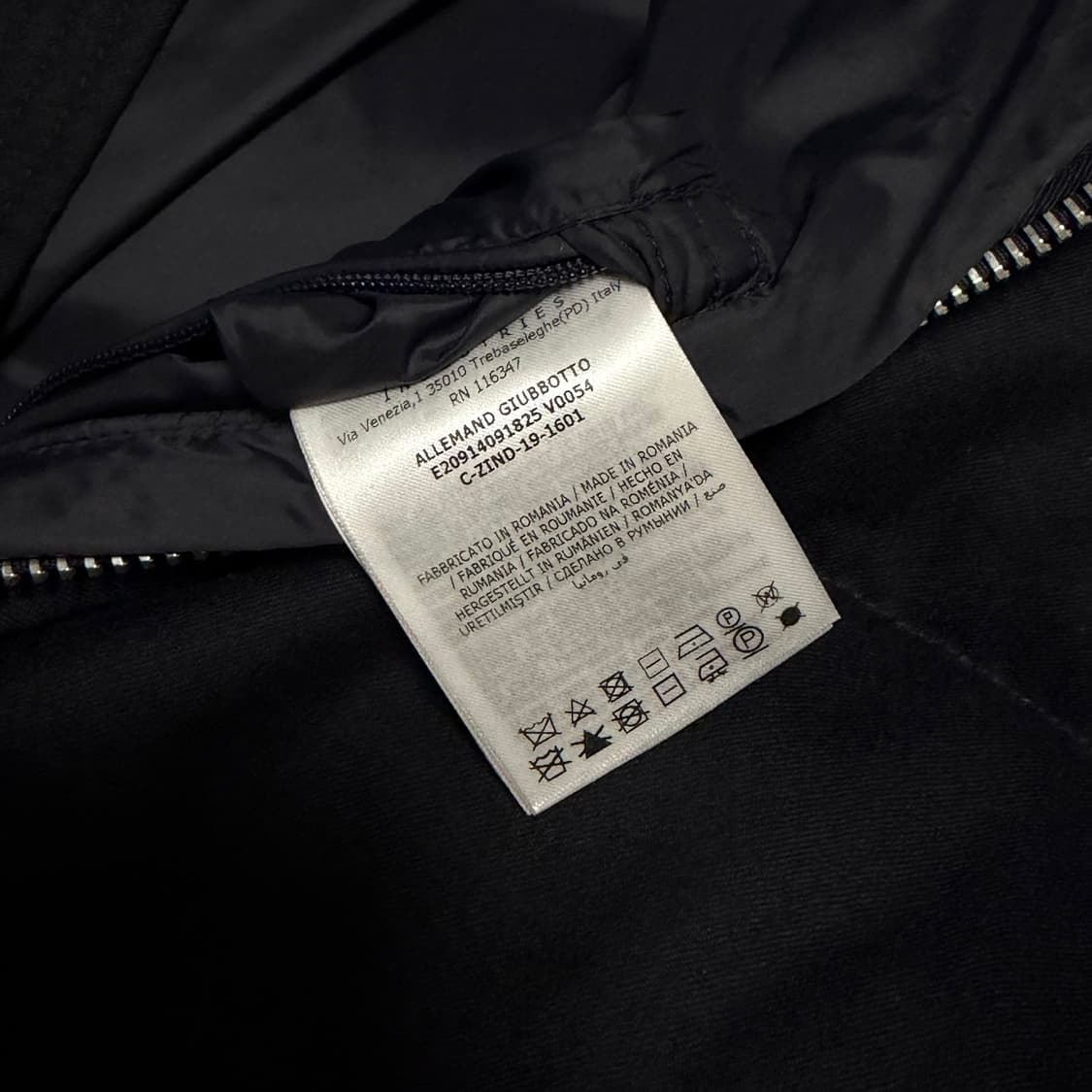 [5/새상품급] 몽클레어 알레만드 패딩 블랙와펜 상품이미지6