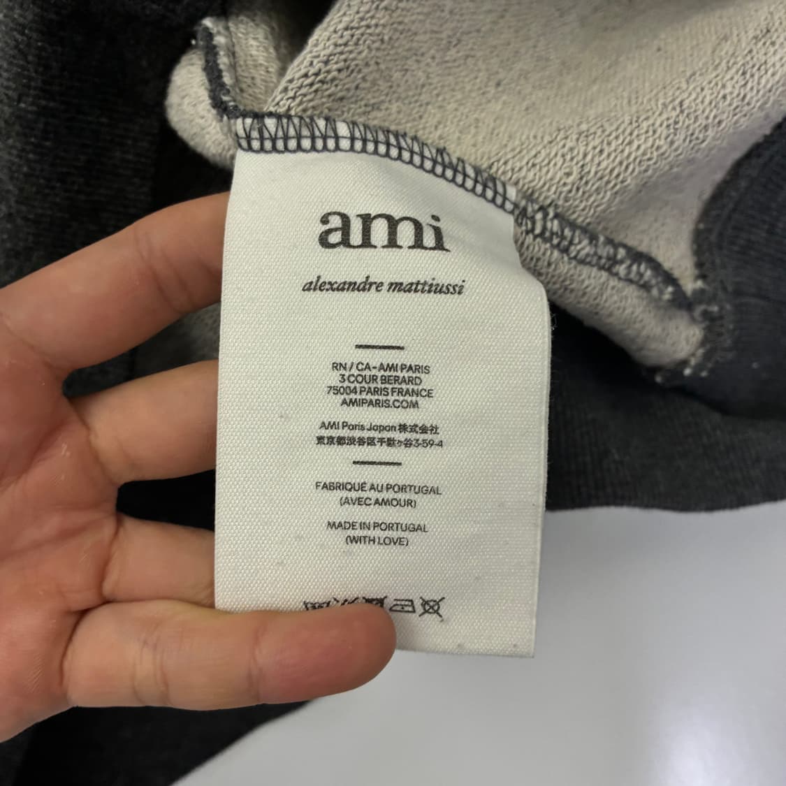 Ami  아미 x 퓨마 빅 하트로고 그레이 맨투맨 상품이미지5