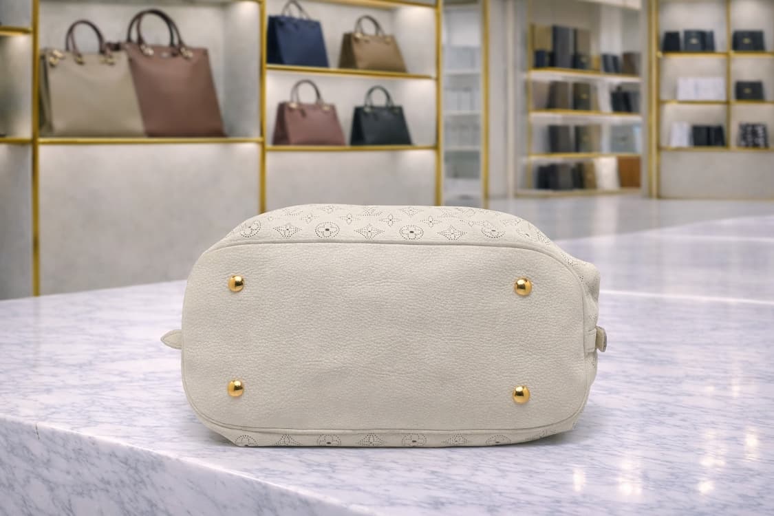 [A급] 루이비통 마히나 토트백 화이트 판매합니다!!! 상품이미지3