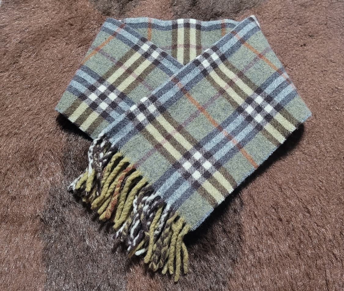 버버리 머플러(150*28) 상품이미지3