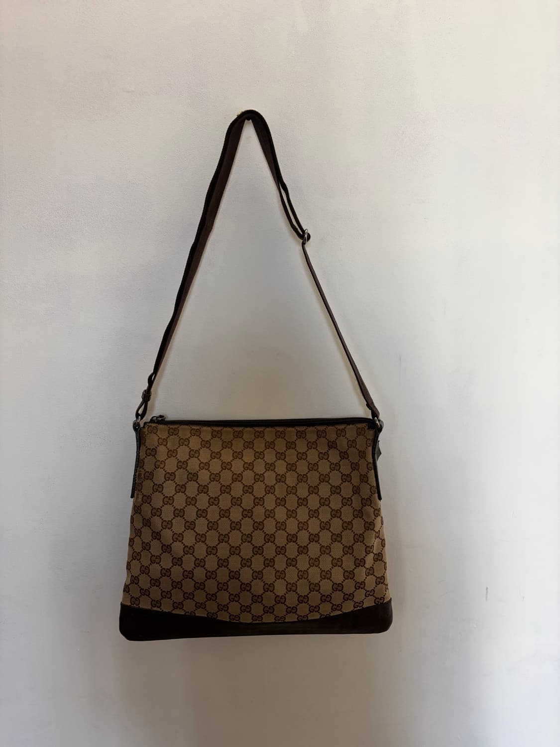 구찌 GG 캔버스 메신저/크로스백 (145856) 상품이미지3