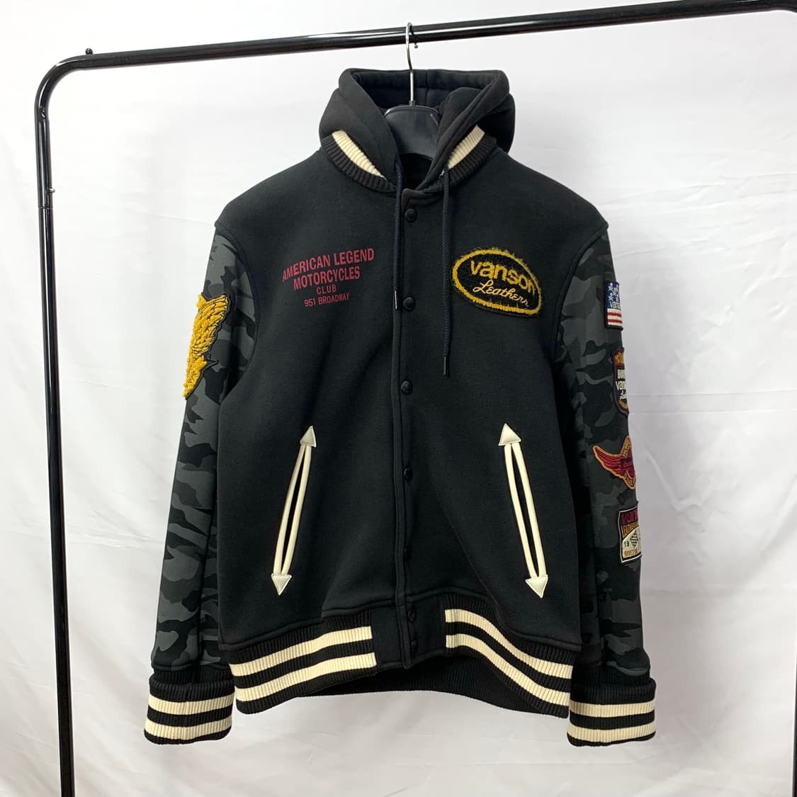 밴슨 레더 카모 바시티 자켓 상품이미지1