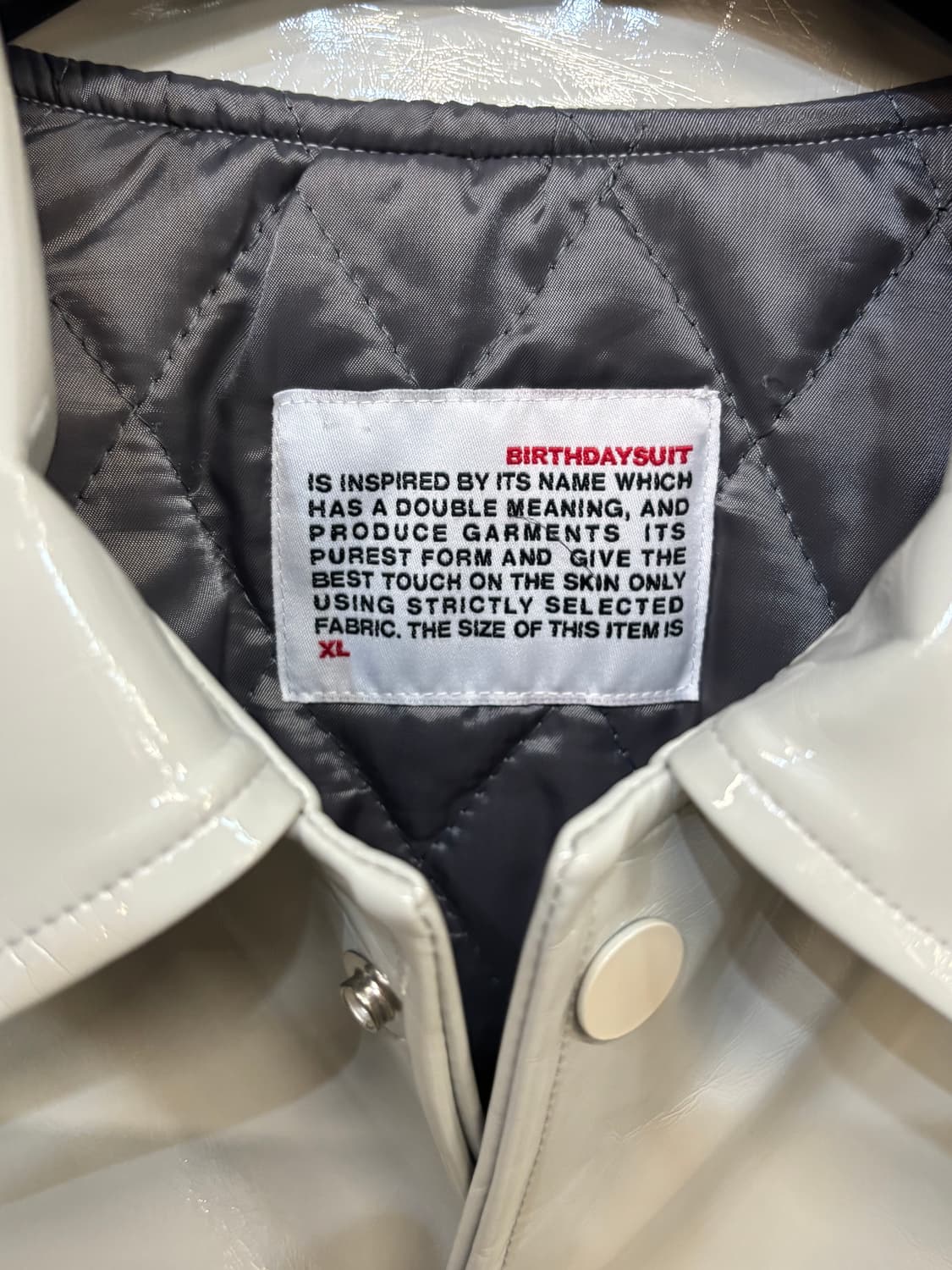 벌스데이수트 패턴트 스타디움 자켓 상품이미지5