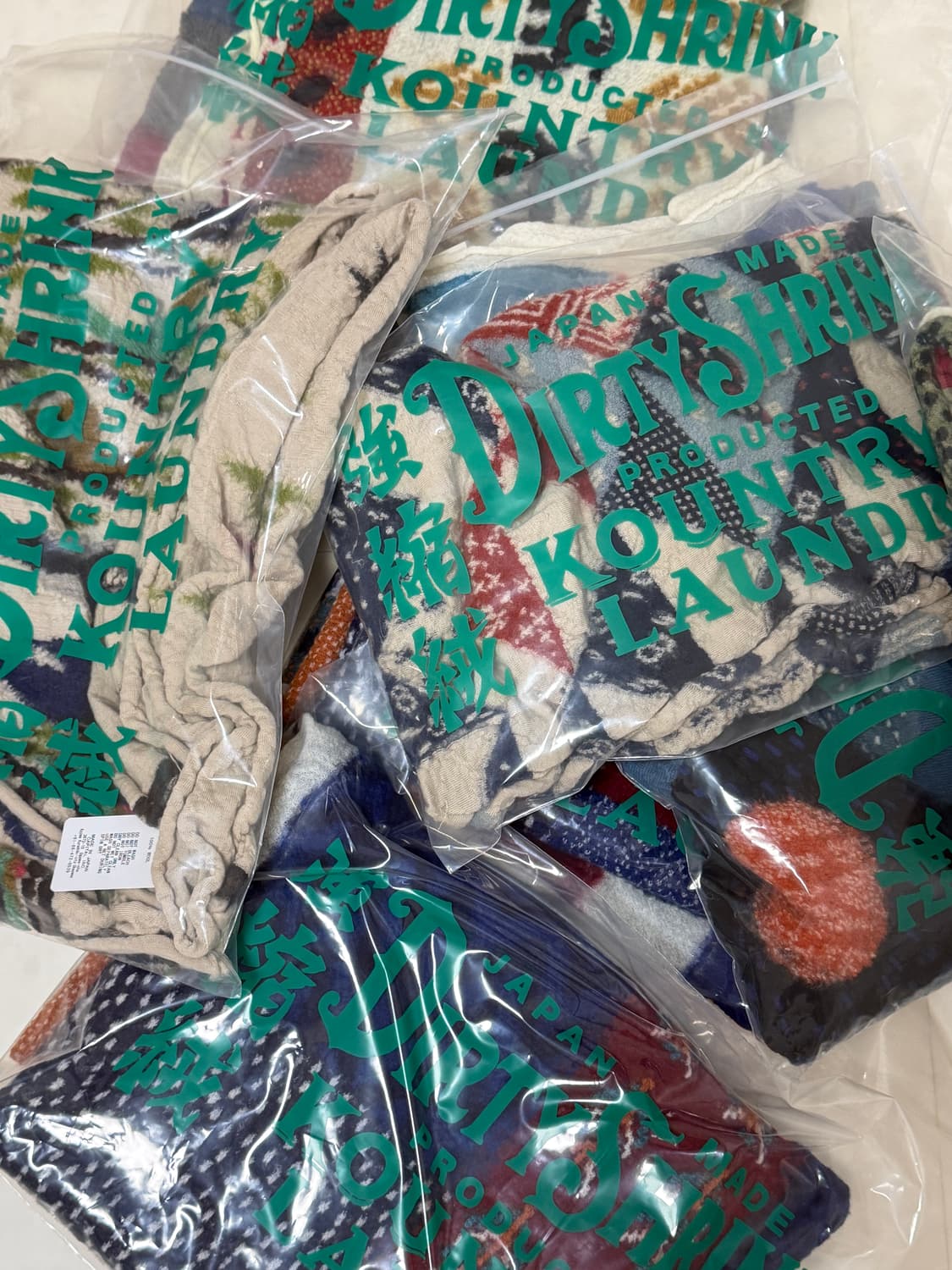 캐피탈 쉬링크 플리스 울 스페이스 가베 스카프 상품이미지4