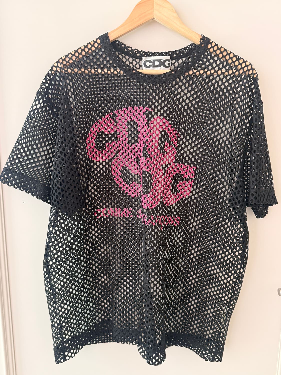 꼼데가르송(CDG) HOLE HALF SLEE 펀칭 홀 반팔 상품이미지1