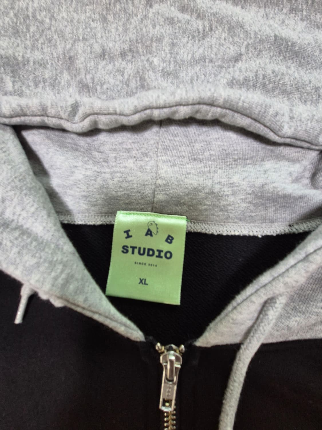 아이앱 니니즈 후드집업xl 상품이미지3