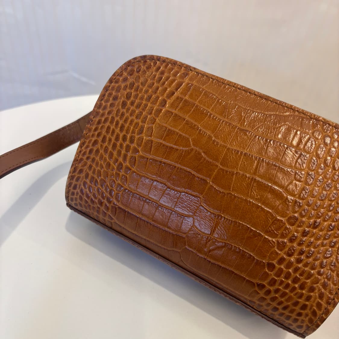 정품 마시모두띠 레더 크로스백     상품이미지7