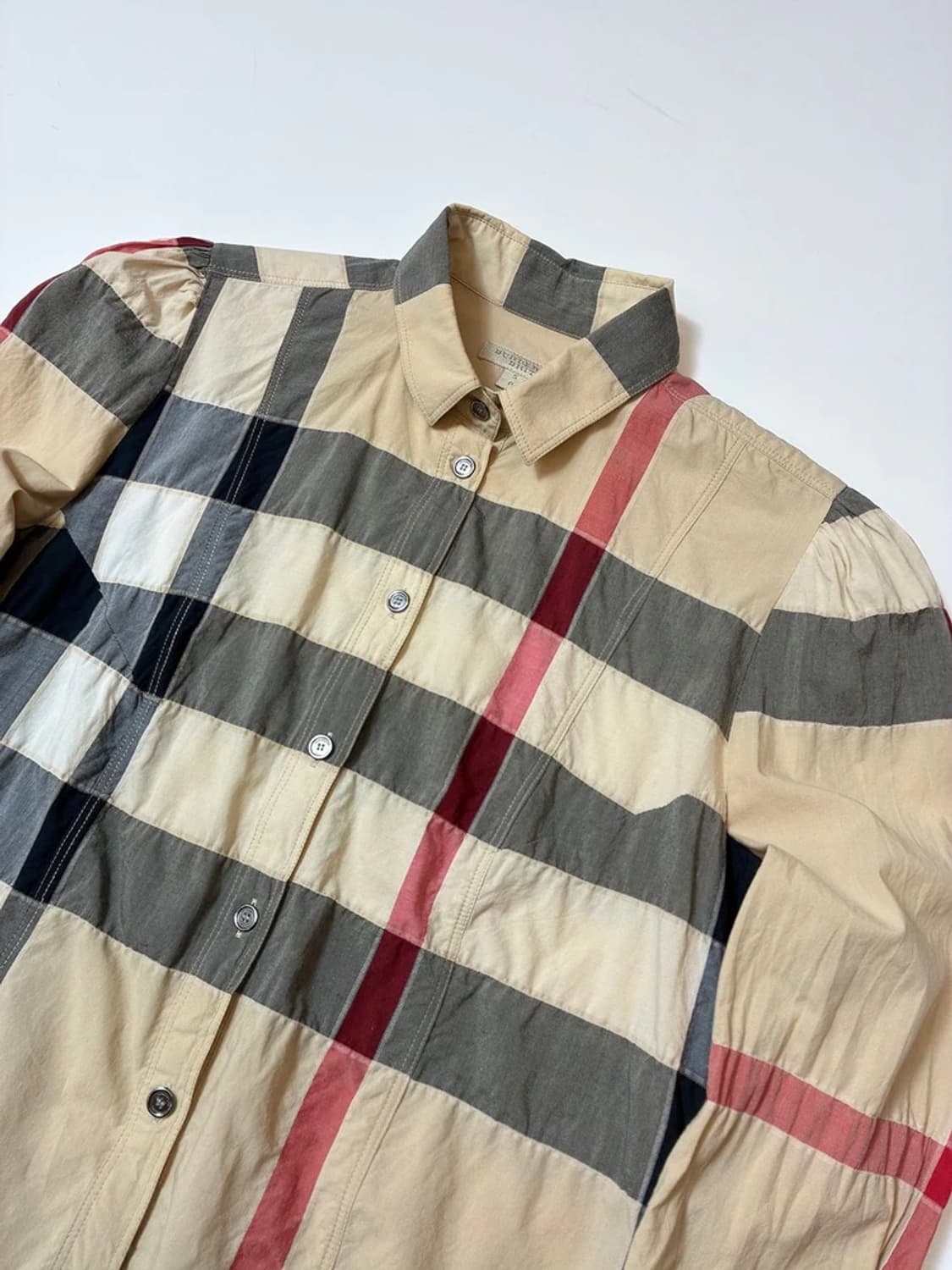 버버리 브릿 셔링 노바 체크 7부 블라우스 PN8384 상품이미지2