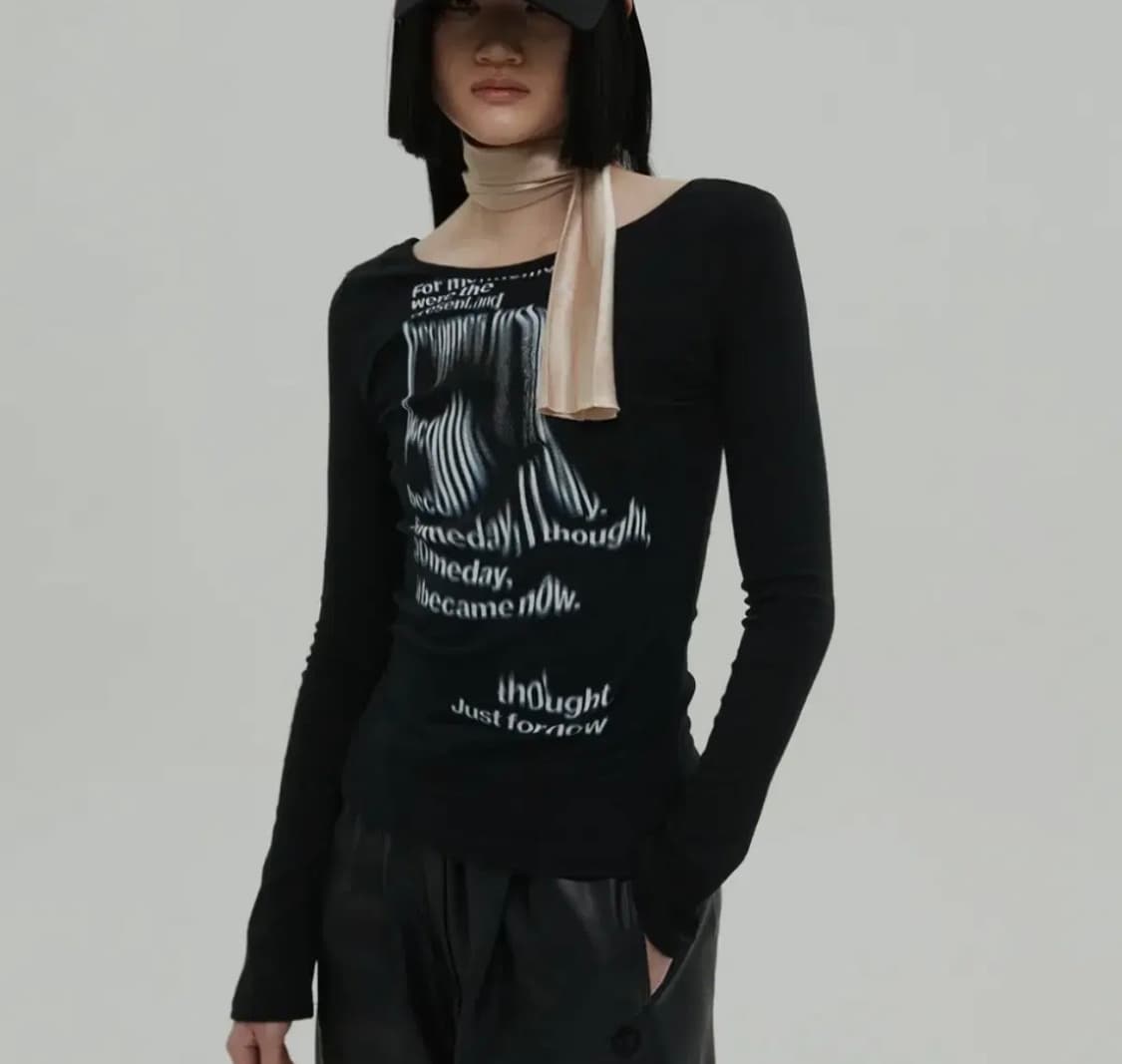 나체 롱 슬리브 FLOW SLIM FIT LONG SLEEVE 상품이미지1