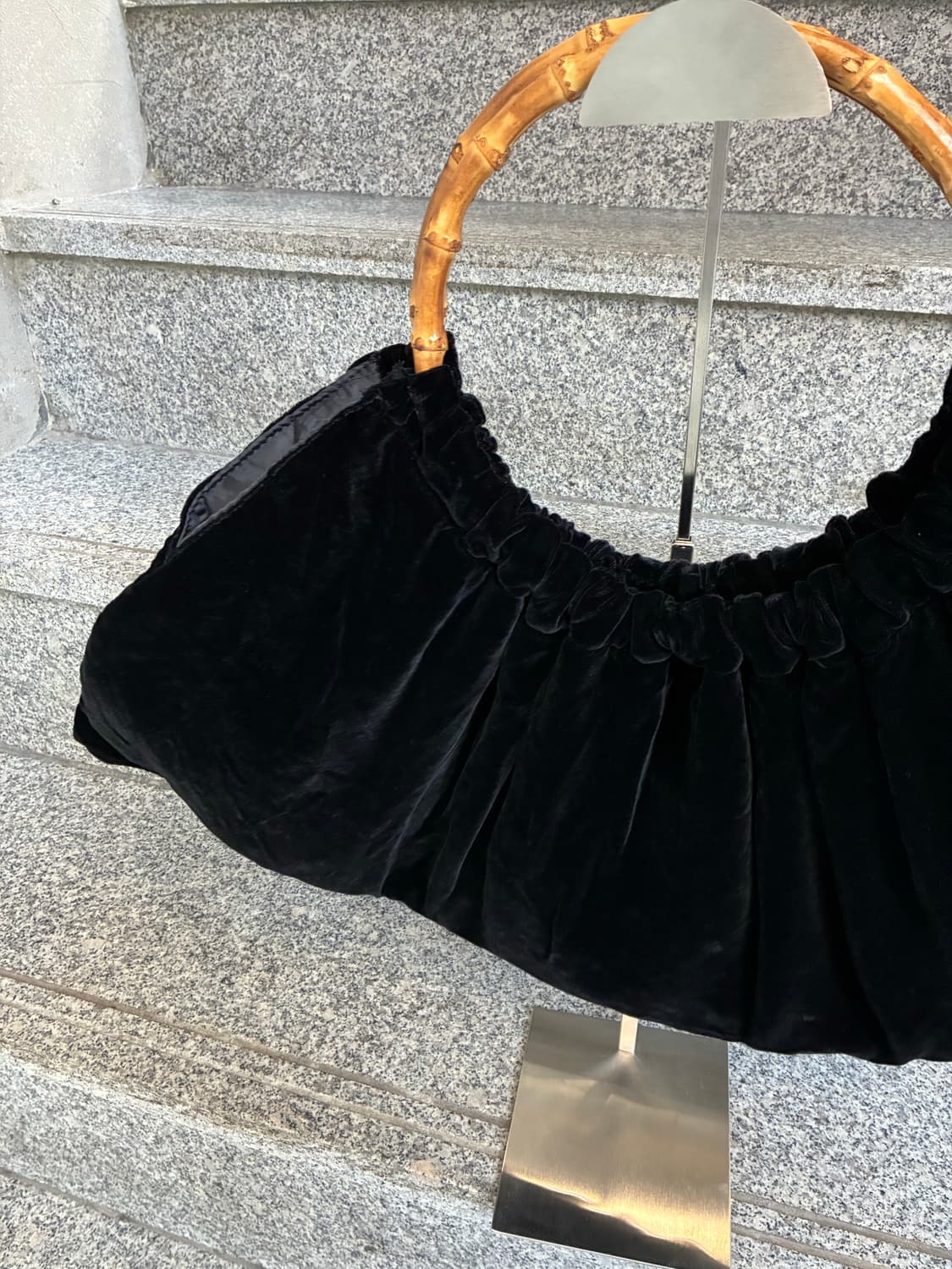 꼼데가르송 벨벳 뱀부 백 상품이미지5