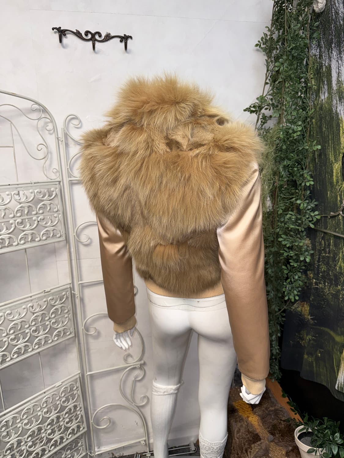 Beige fox fur satin zipup jacket  상품이미지5