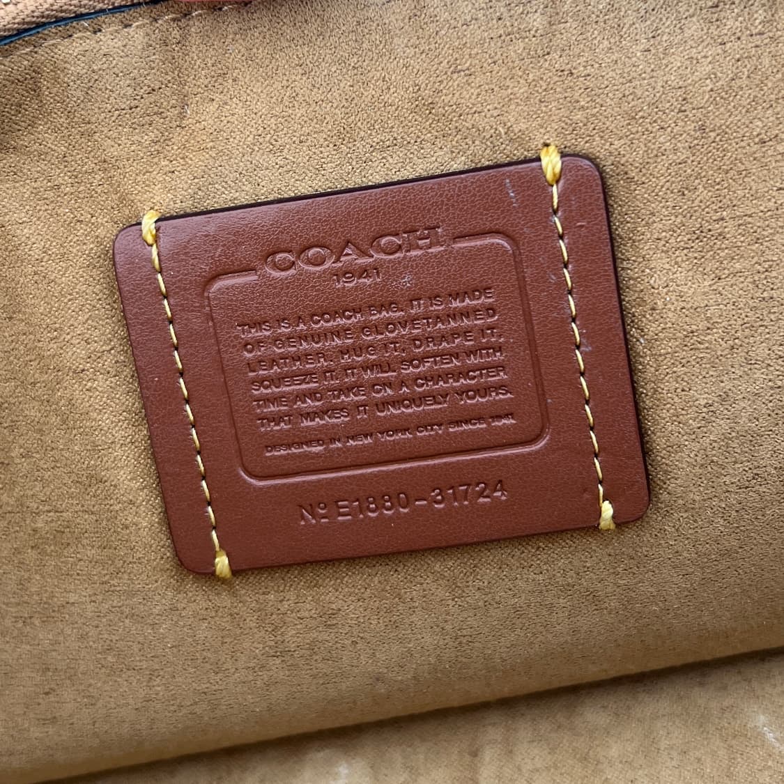 코치 블랙 레더 숄더백 상품이미지5