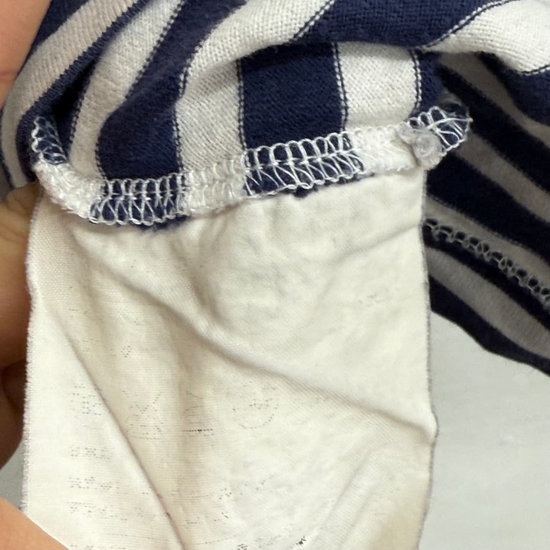 꼼데가르송 스트라이프 하트 와펜 롱슬리브 S 상품이미지3